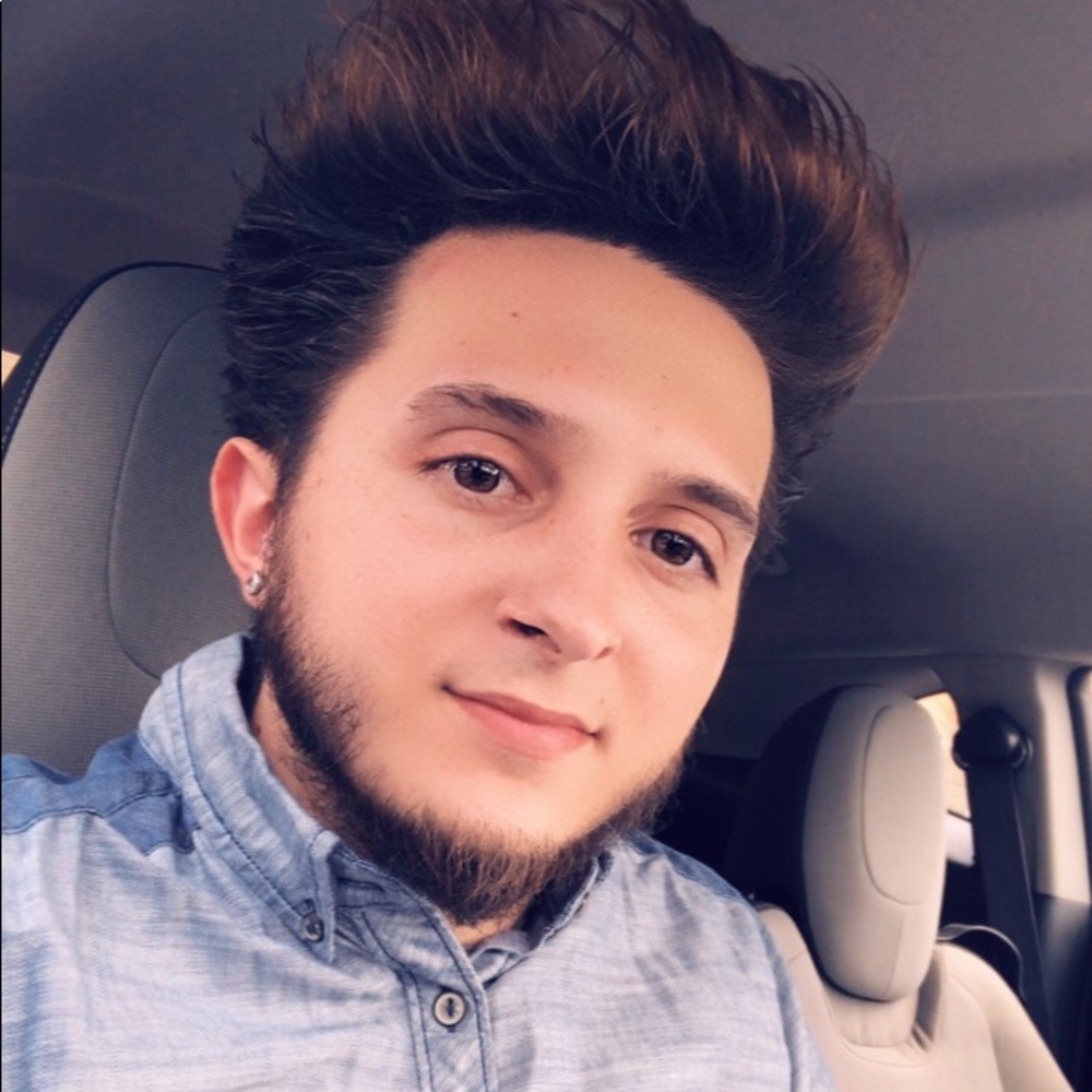 Meet your Posher, Devin